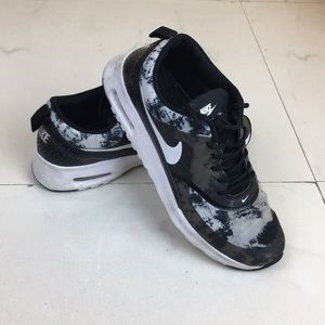 Nike Women’s Running Shoes Black and White 7.5